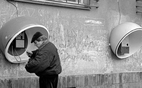 Budki telefoniczne na osiedlu