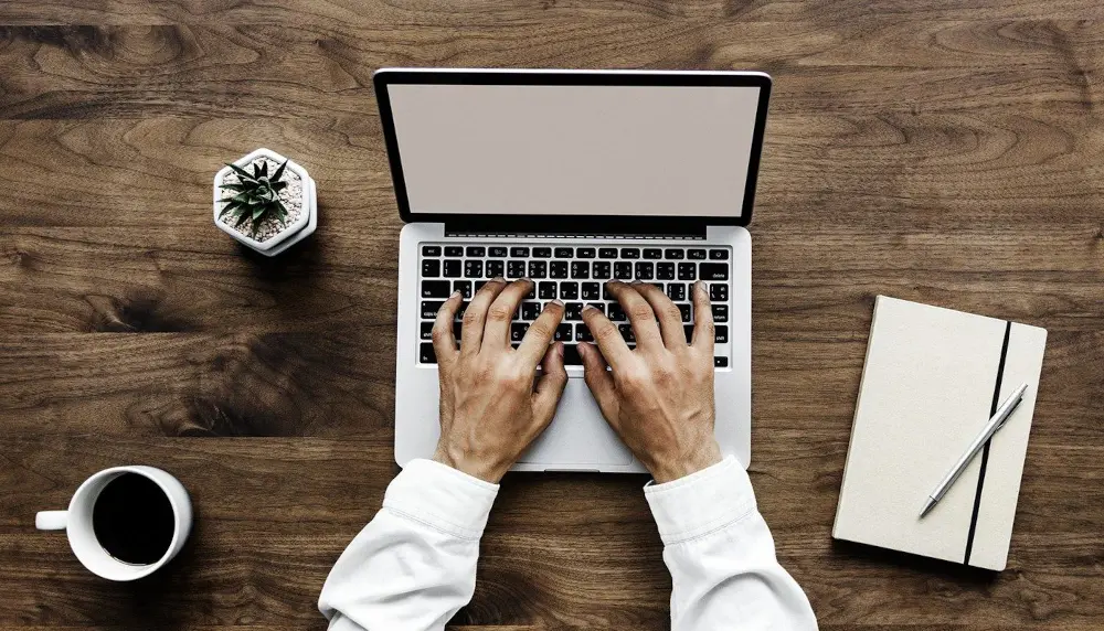 Ważne zastosowania narzędzi do parafrazowania w nowoczesnym tworzeniu treści